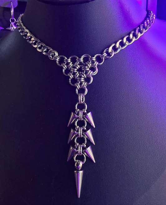 Stainless steel chain maille spike necklace