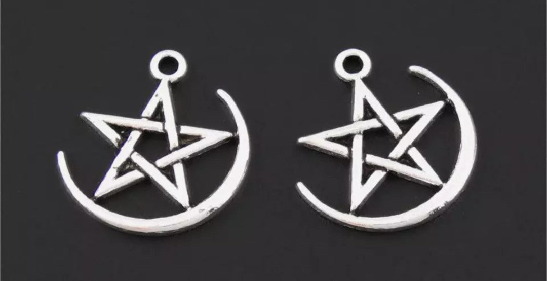 Half moon pentagram charms 10pk