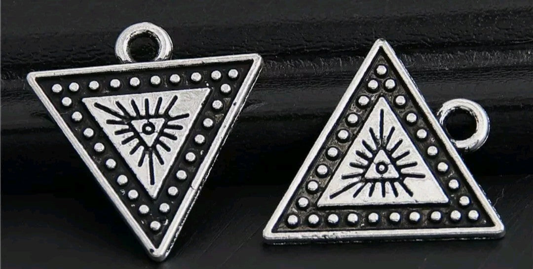 patterned triangle boho charms 10pk